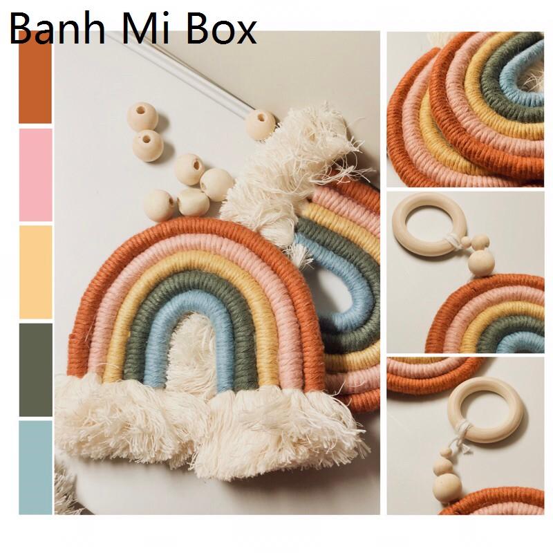 Cầu vồng macrame có móc tròn gỗ treo trang trí