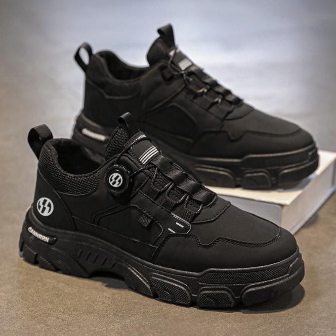 Product Introduction of Giày Sneaker nam Vua Giày mẫu mới 2024 khóa nút vặn hiện đại, chất liệu mềm mại, dễ sử dụng  H81 Cao Su Shoes giày  nút 22
