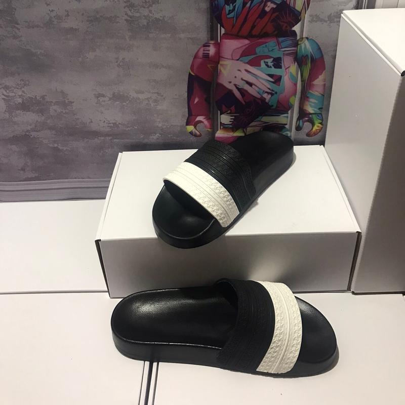 Dép  Addas quai ngang dép thời tranh hè 2023 hottrend phong cách! Mùa hè DéP Dép Lê dép dg Slipper Đế Bằng tông