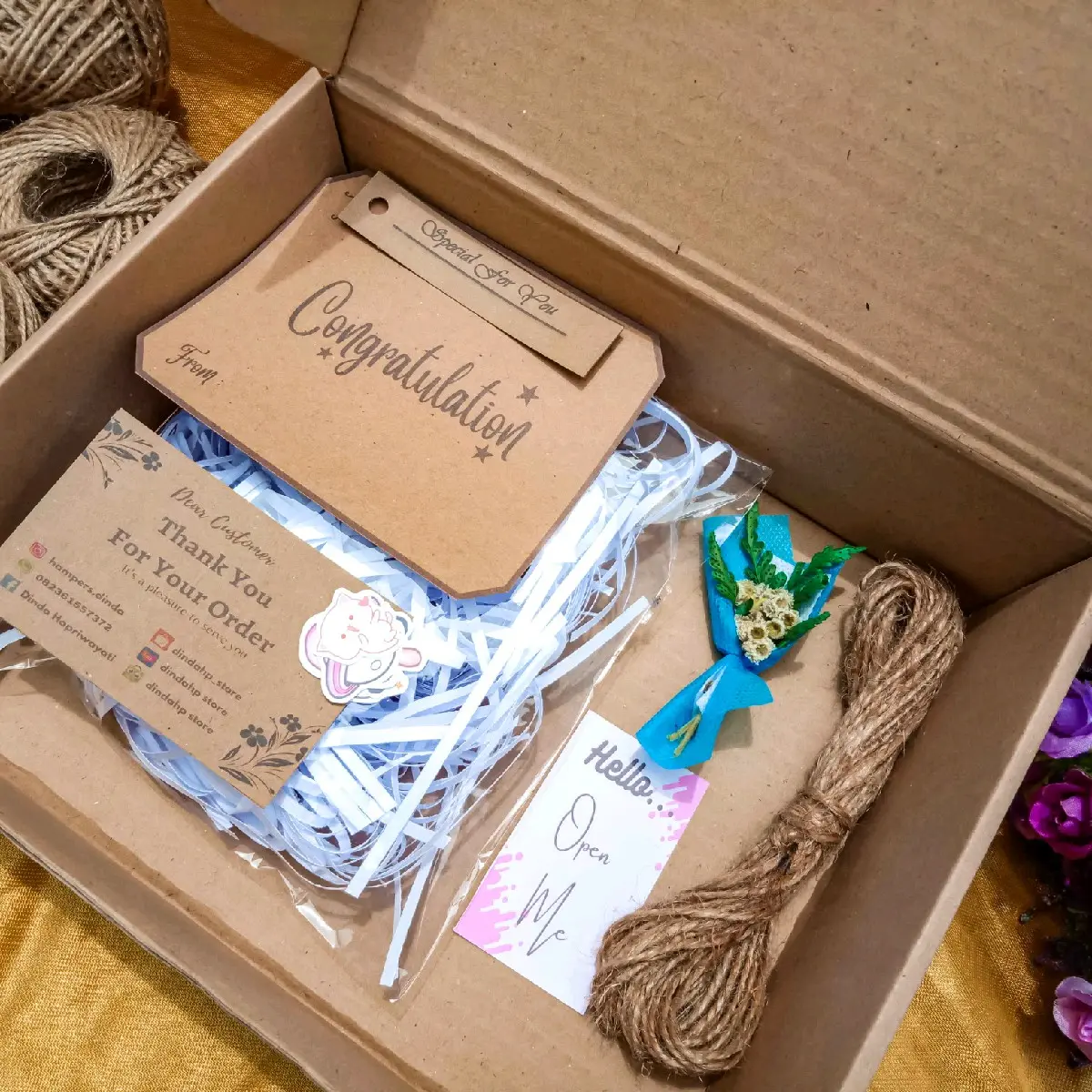 Box Hampers/Kotak Kado Uk. 25x25x15 (Happy Birthday, Wisuda, Anniversary, dll)