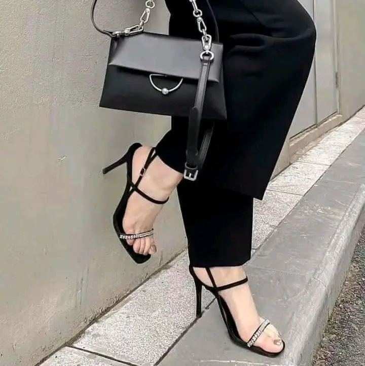 GUỐC ĐÁ DÂY MẢNH
