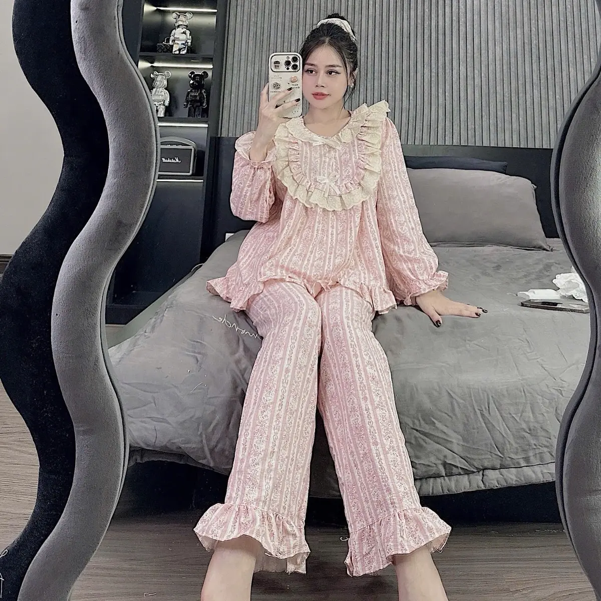 ( phương thảo đồ bộ)sét đồ bộ mặc ở nhà hoạ tiết hoa nhí cổ bèo phối ren ,viền bèo,chất đũi mềm mát Nữ