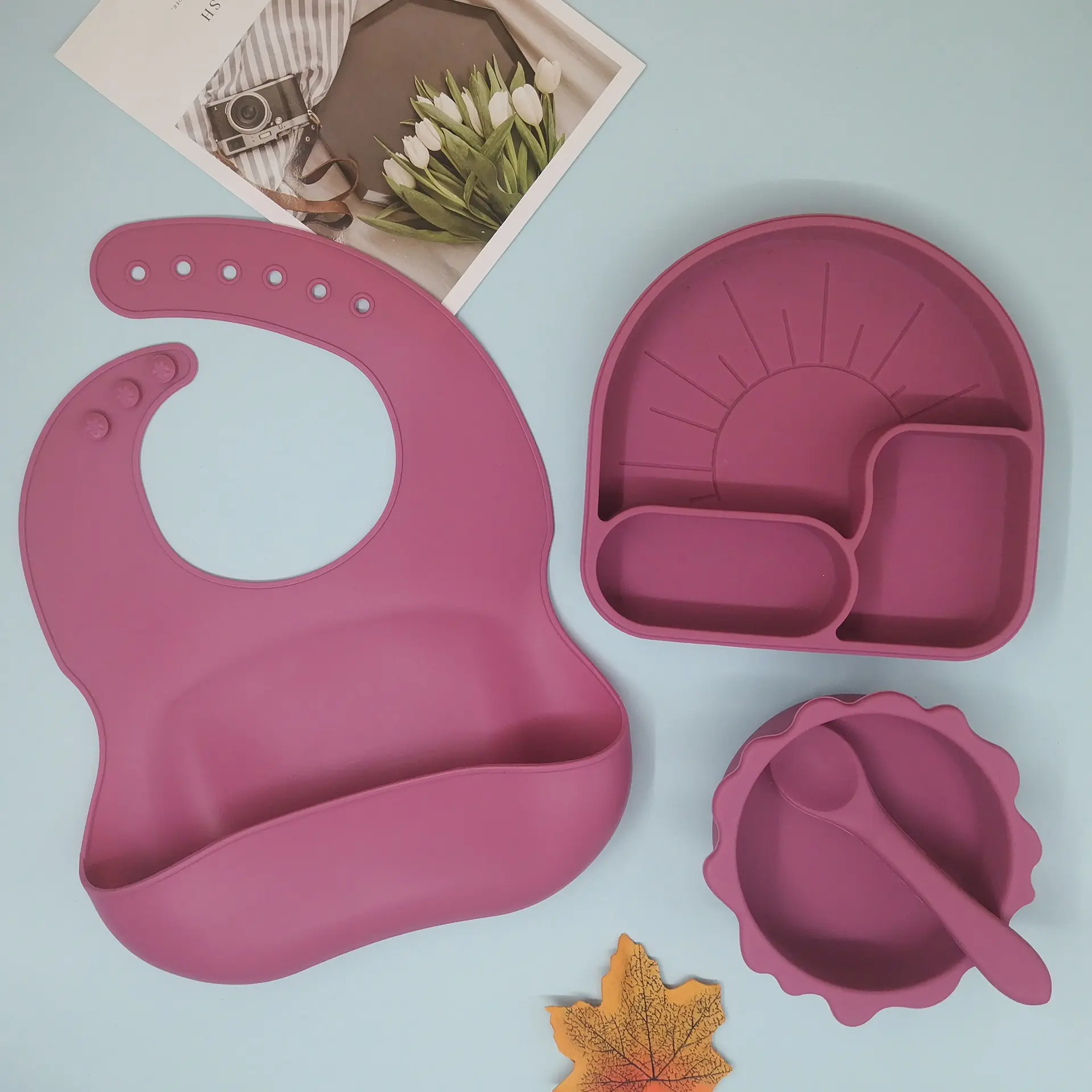 Children's suction cup type sun silicone dinner plate baby food grade three-compartment complementary food tableware set