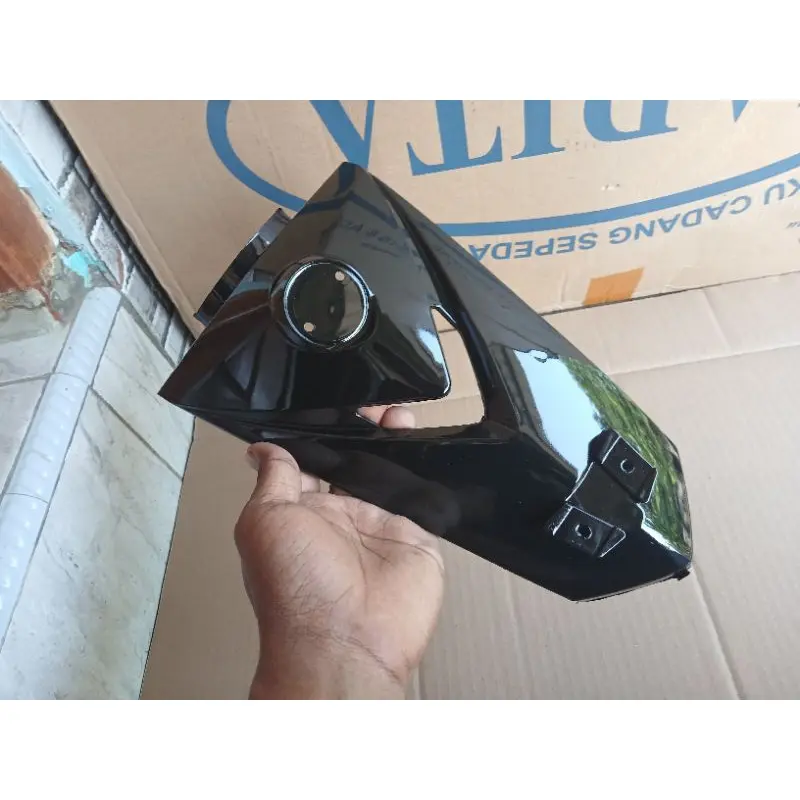 Panel tameng depan vega r new + logo warna hitam dan silver 4