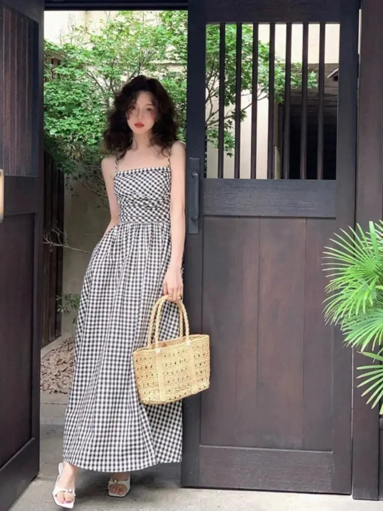 Đầm Lưới Dây Cườm Cổ Rớt Vai Xòe Tà Siêu Sang Trọng Cho Chị Em, Đi Chơi - Đi Dự Tiệc Siêu Hot Hit, Xòe Tà Cách Tân Nhìn Là Mê Benzen Store Nữ Dress Women