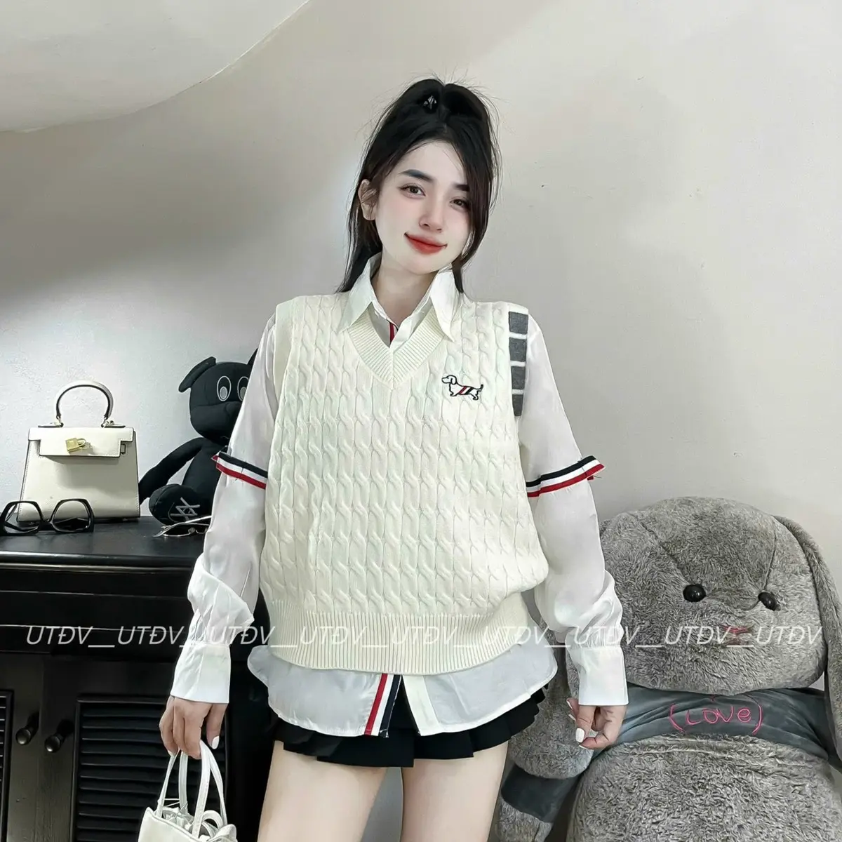 Áo ghile thừng thêu chó feesz