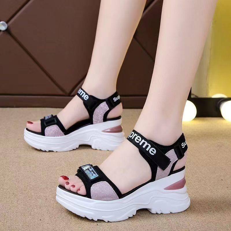 Dép Thể Thao, Da Mềm, Dành Cho Nữ, Kiểu Đế Xuồng Đế Khóa Dán, Tăng Chiều Cao, Thích Hợp Đi Biển, Mùa Hè 2024 0