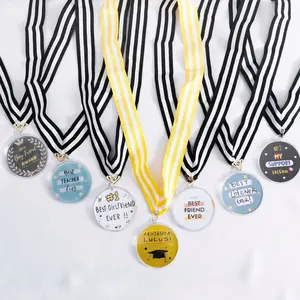 Gift Medali Akrilik Hampers Kado Unik Hadiah Ultah boyfriend Wisuda