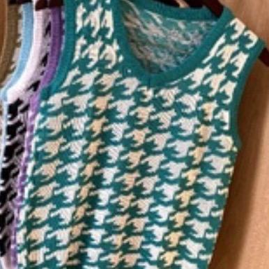 JENNIE TRIBAL Bunga Vest Korean Outfit Style Rompi Rajut Sekolah Clayton 1
