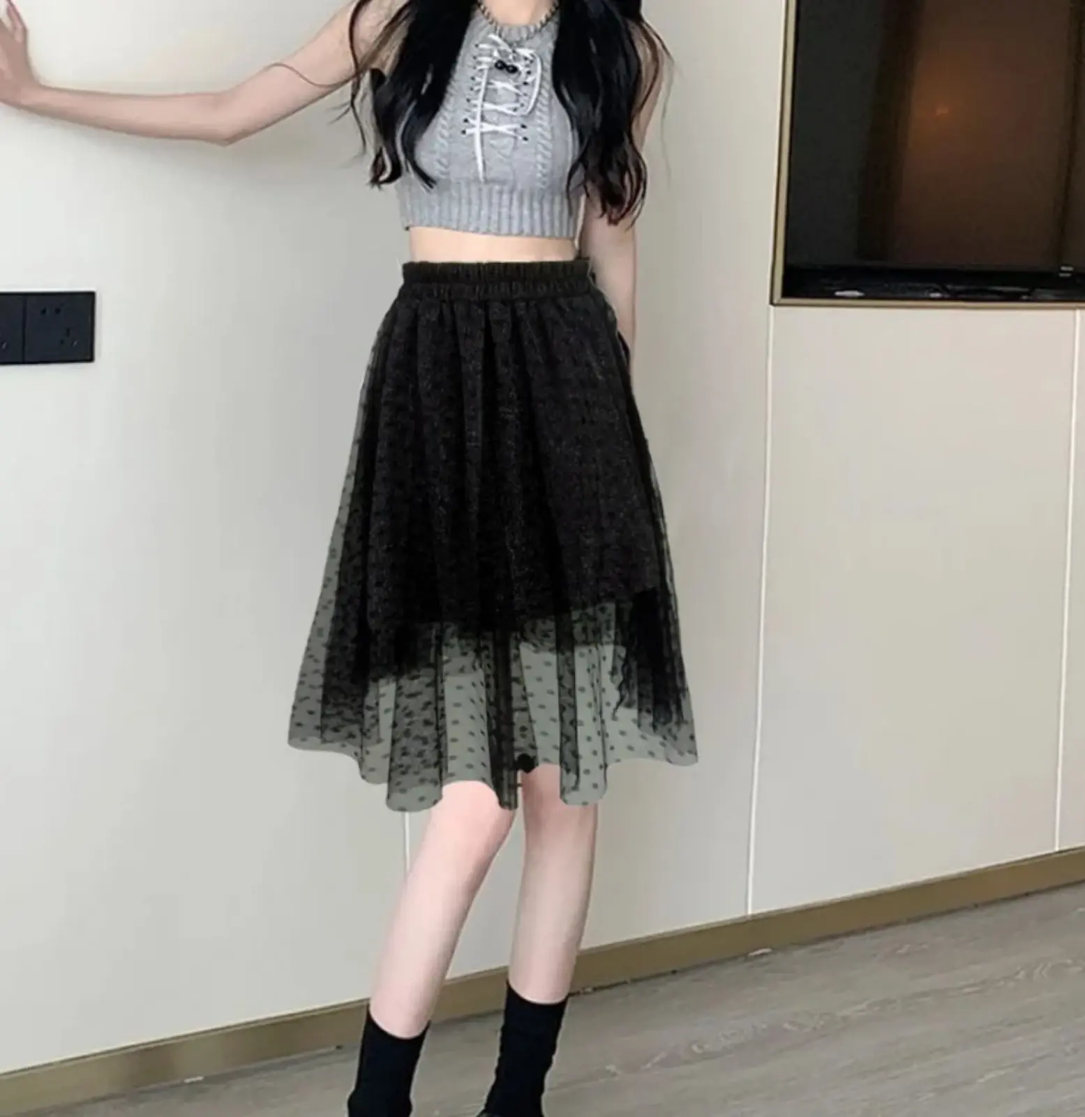 Rok Pendek Korean Style Wanita Selutut Tille Polos / Rok Midi A-Line Pinggang Karet 989 Santai Nyaman