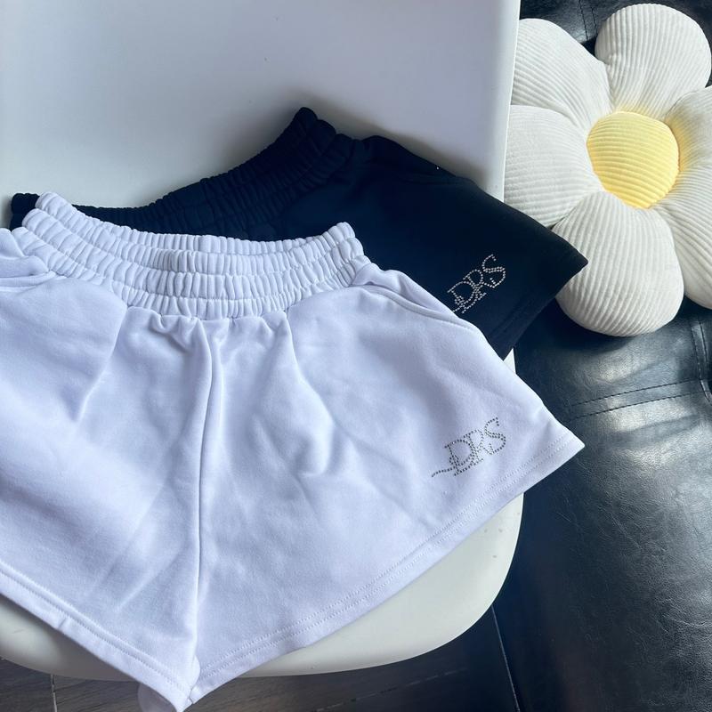 SWINGS DEROSE SHORT - Quần Short Dáng Cánh Bướm Đính Đá Bo Chun Co Giản Nữ Women Short