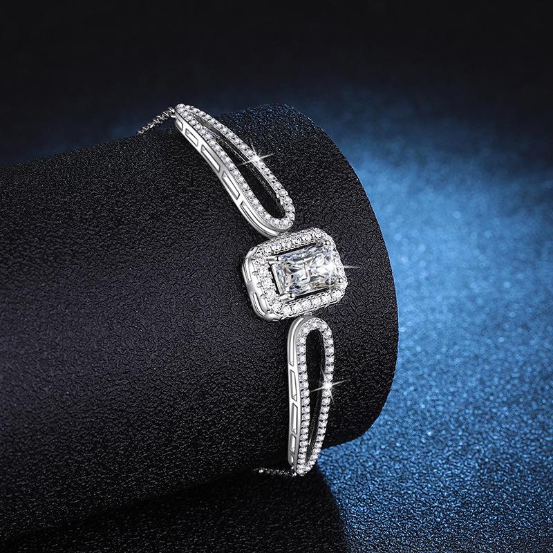 925 Sterling Silver Bracelet Female Bracelet Female Small Sugar Cube High-Grade Adjustable Bracelet 1 Karat Moissanite Bracelet Female 2