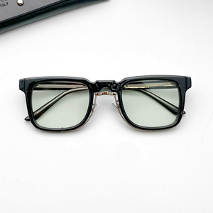 Kính Mắt Phụ Kiện CHIC