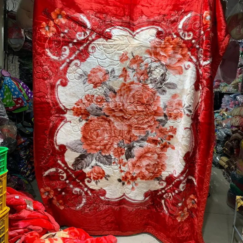 Mền tuyết loại lớn( cân nặng thực tế 2,7kg) 0