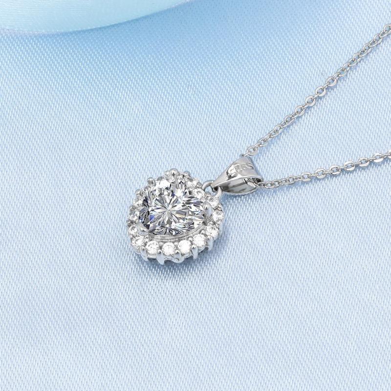 (with Gra Certificate) Fashion Heart Pendant Elegant Moissanite White Necklace Fine Jewelry 3