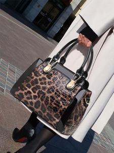 Women's Elegant Fashion Leopard Pattern Handbag, Large Capacity Shoulder Crossbody Bag, Casual Trendy Versatile High-quality Daily Commuting Bag