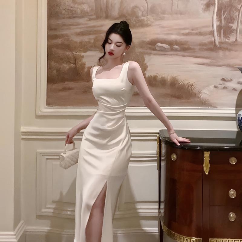 Váy Lụa Cổ Vuông Dáng Dài Vừa Hai Dây Bản To Xếp Ly  Có Bo Chun Phía Sau Thoải Mái Chất Lụa Mềm Mịn Phong Cách Nhẹ Nhàng Dành Cho Nữ - TQ280 Dress Women