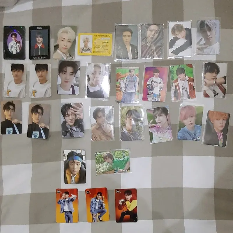 NCT OFFICIAL MERCHANDISE RANDOM 1