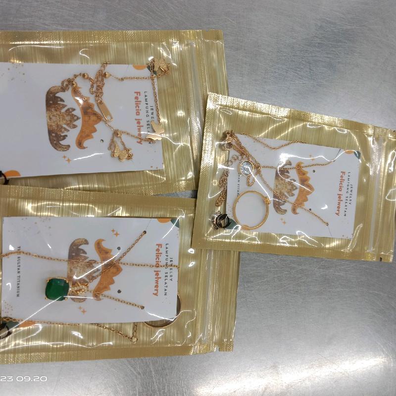 jelwery kalung 0