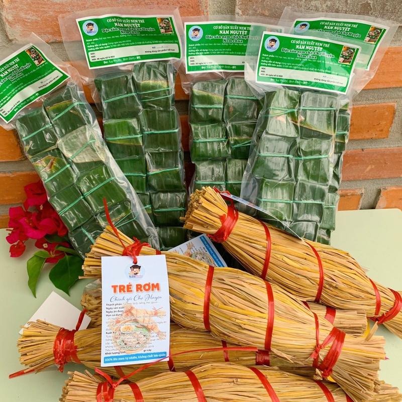 [Set Tré Trộn Tại Nhà 5] Gồm 5 TRÉ RƠM, 50 Chiếc NEM CHUA Bình Định, Tặng kèm 100ml sốt trộn Food set spicy  box