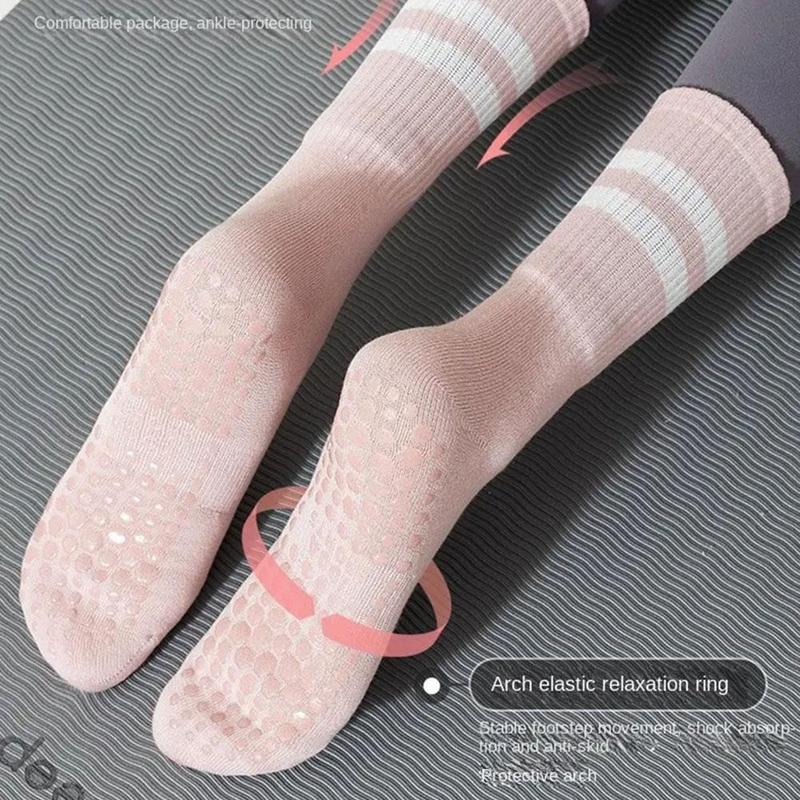 Product Introduction of 1 Pair Breathable Yoga Socks Anti-slip Sports Socks Dance Fitness Socks Training Pilates Socks I4W8 36