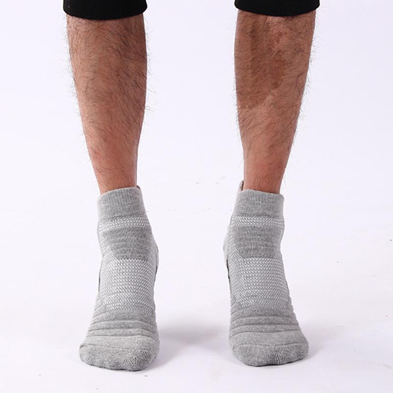 Outdoor Sports Short-Tube Pure Cotton Breathable Basketball Socks Running Socks 3