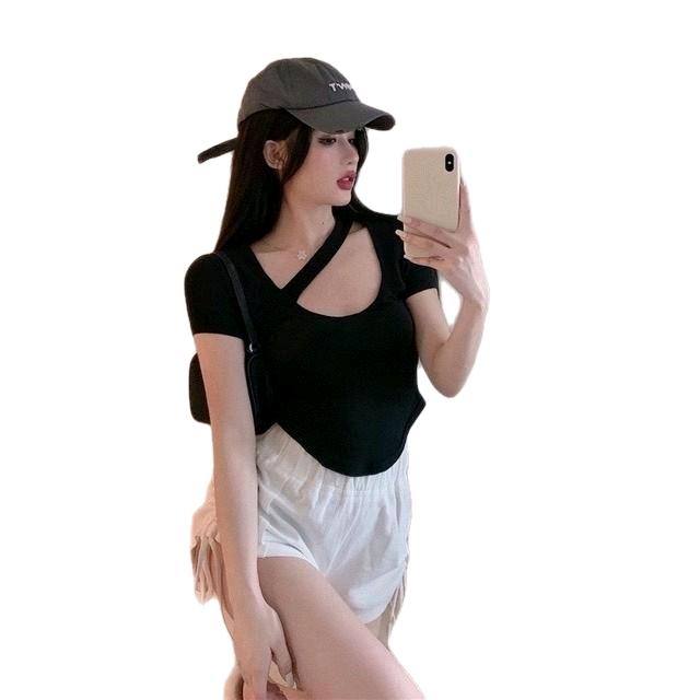 Áo croptop cổ tròn chéo dây tay ngắn Nữ Thun Women A108 1