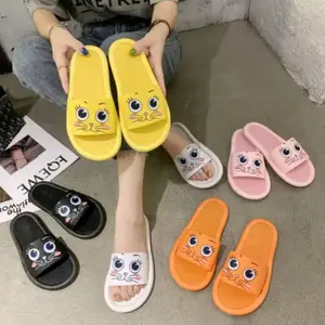 sandal slop cewe motip kucing