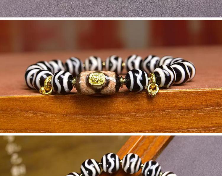 Product Introduction of Natural Agate Water Pattern Dzi Bead Bracelet Single Circle Three-Eyed Dzi Bead Tibetan Style Buddhist Beads Unisex Bracelet Jewelry 3
