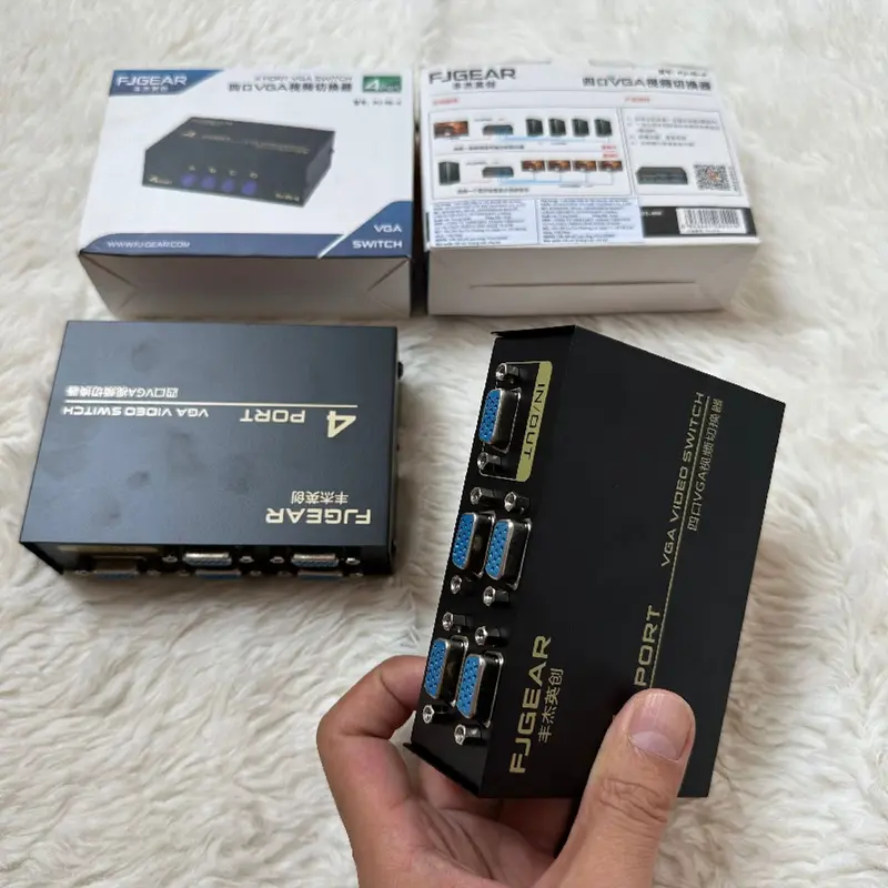 Hub 4 CPU ra 1 VGA. Hub chuyển 4 CPU ra 1 VGA 2