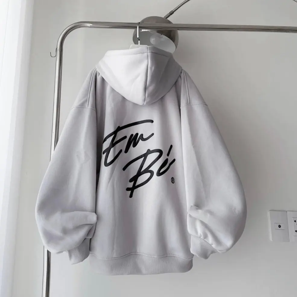 Áo Khoác Nỉ Hoodiezip In Chữ EM BÉ Form Rộng Unisex Nam Nữ Áo Hoodie Zip EMBE EMBÉ Form Rộng Unisex Menswear Nhung