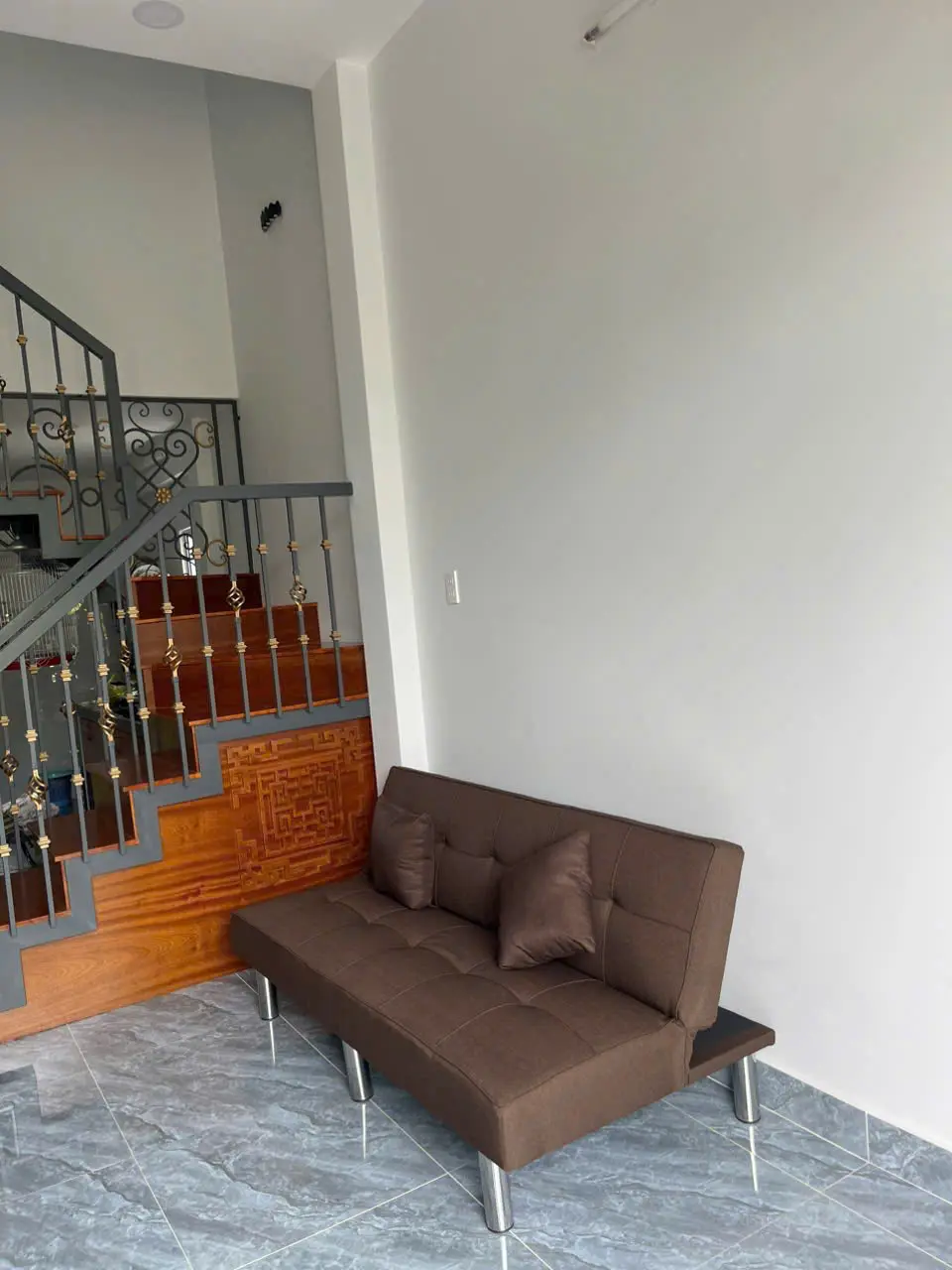 Sofa giường vải bố cao cấp màu nâu, ghế sofa bed biến thành giường 1m7, giá rẻ tại xưởng đệm mút d40 bền đệm sofa cao cấp vn ghế tựa
