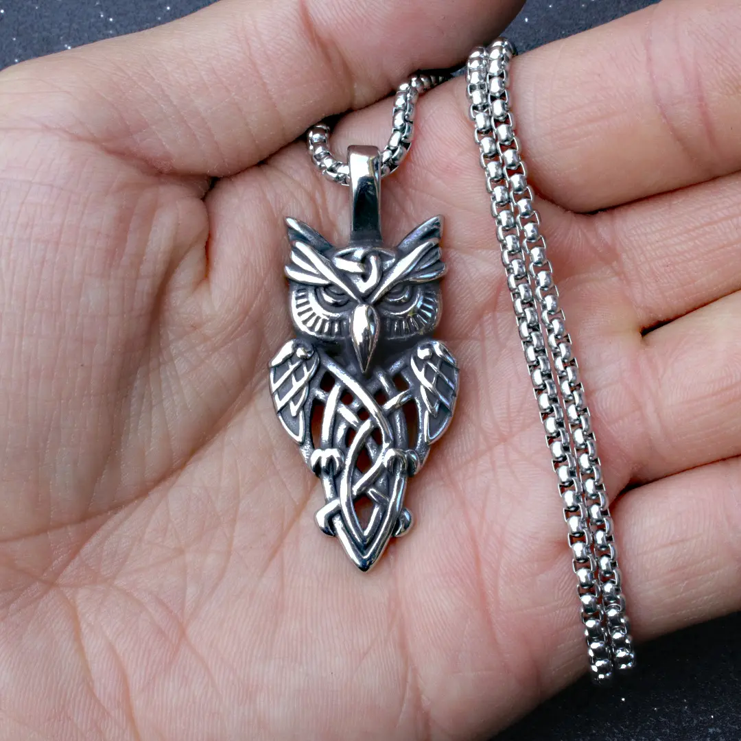 60CM Men's/Women's Fashion Daily Casual Accessories Jewelry European And American Non-retro Owl Titanium Steel Necklace Pendant