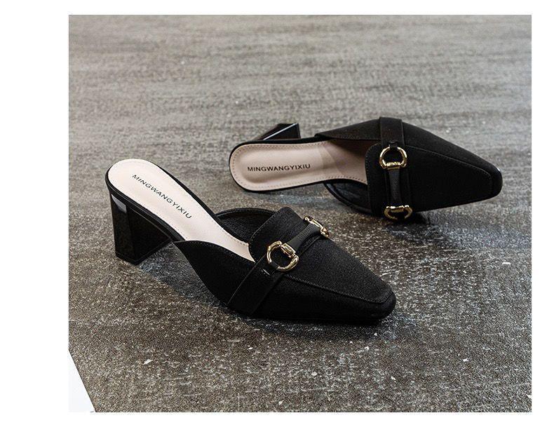 Product Introduction of Open-Toe Half Slippers for Women New French Style Square Toe Sandals Off-White Chunky Heel High Heel Sandals 2