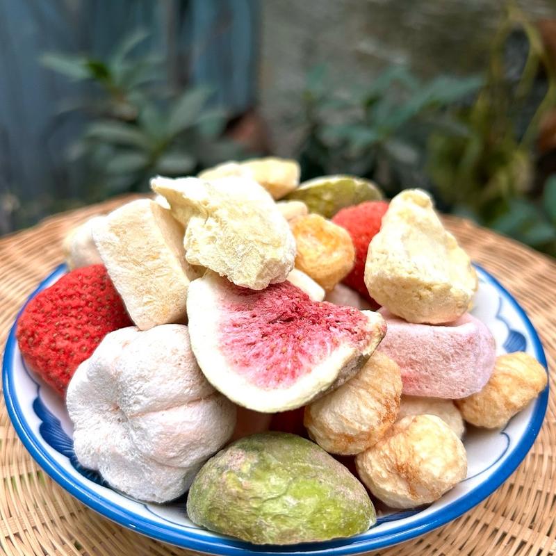 Mix trái cây sấy thăng hoa thập cẩm Sầu Riêng, Măng Cụt,  Dâu Tây, s.chua, Đào, nấm hương. Lượng đường thấp ăn vặt Snack Food Thức Ăn Vị Chua