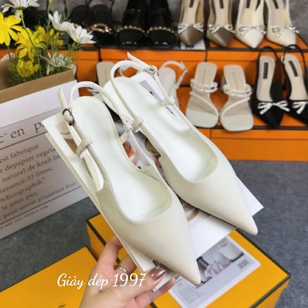 Sục nữ mũi nhọn quai chun cài khuy chất tuyết nhung hàng cao cấp full hộp ( BD18 ) DéP Shoes