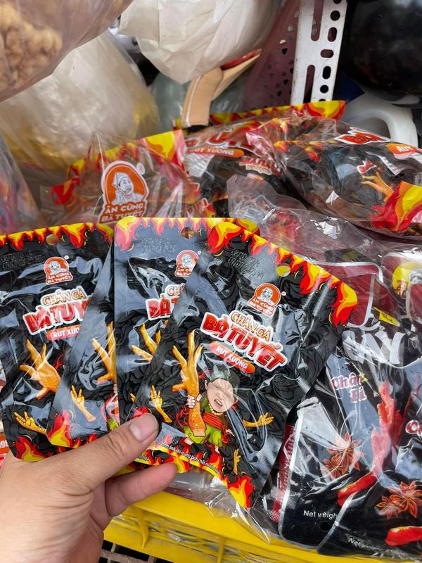 Sỉ 1 Bịch 20 Gói Chân Gà Rút Xương Bà Tuyết