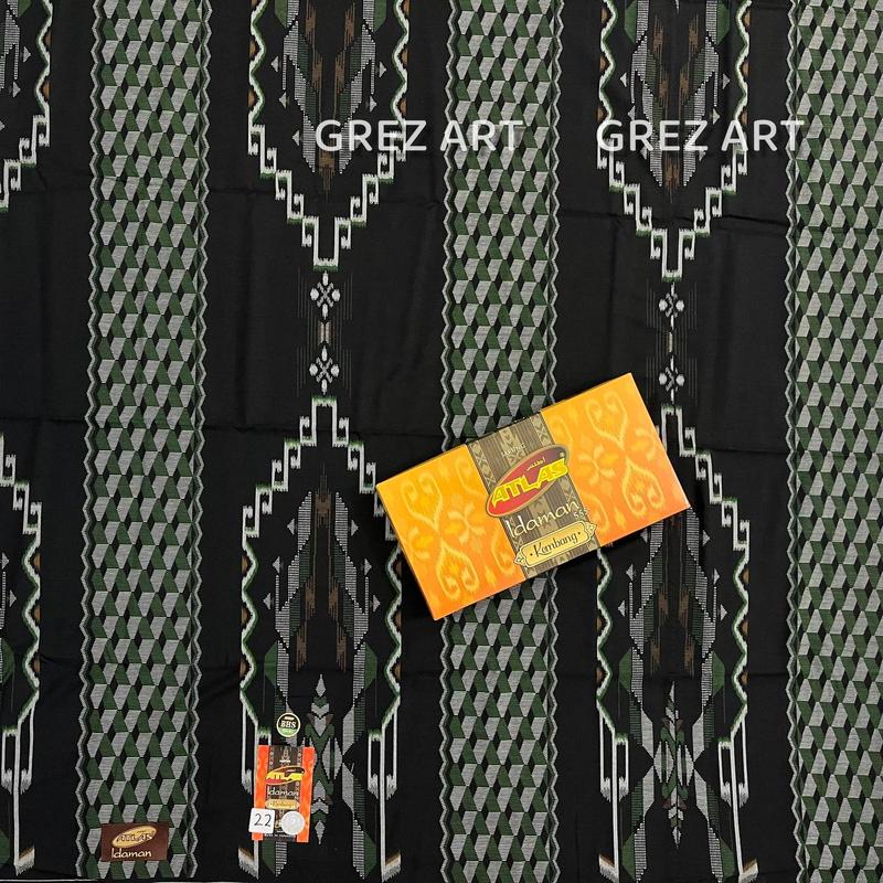 Sarung Atlas Idaman Kembang - Motif BHS Hitam Batik 6