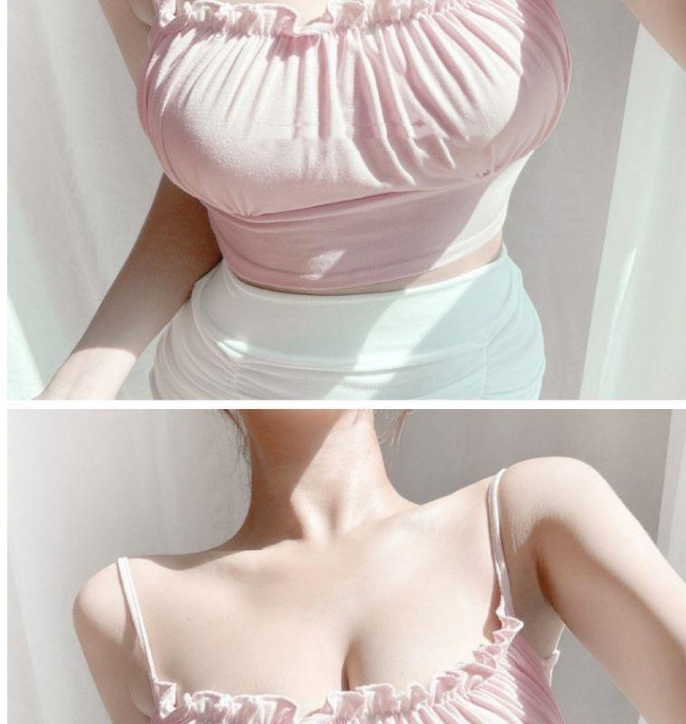 Product Introduction of Pure Hot Girl's Large Camisole with Chest Pad, Short Slim Fit Inner Bottoming Top 6