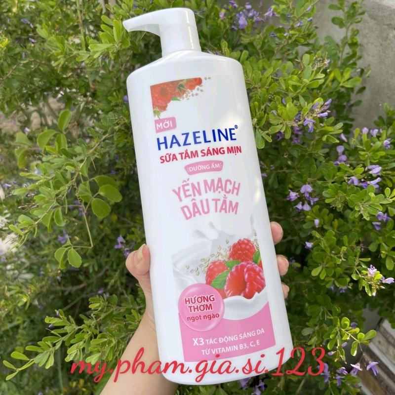 Sữa Tắm Hazeline Sáng Mịn Dưỡng Ẩm Chiết Xuất Yến Mạch Dâu Tằm 1Kg
