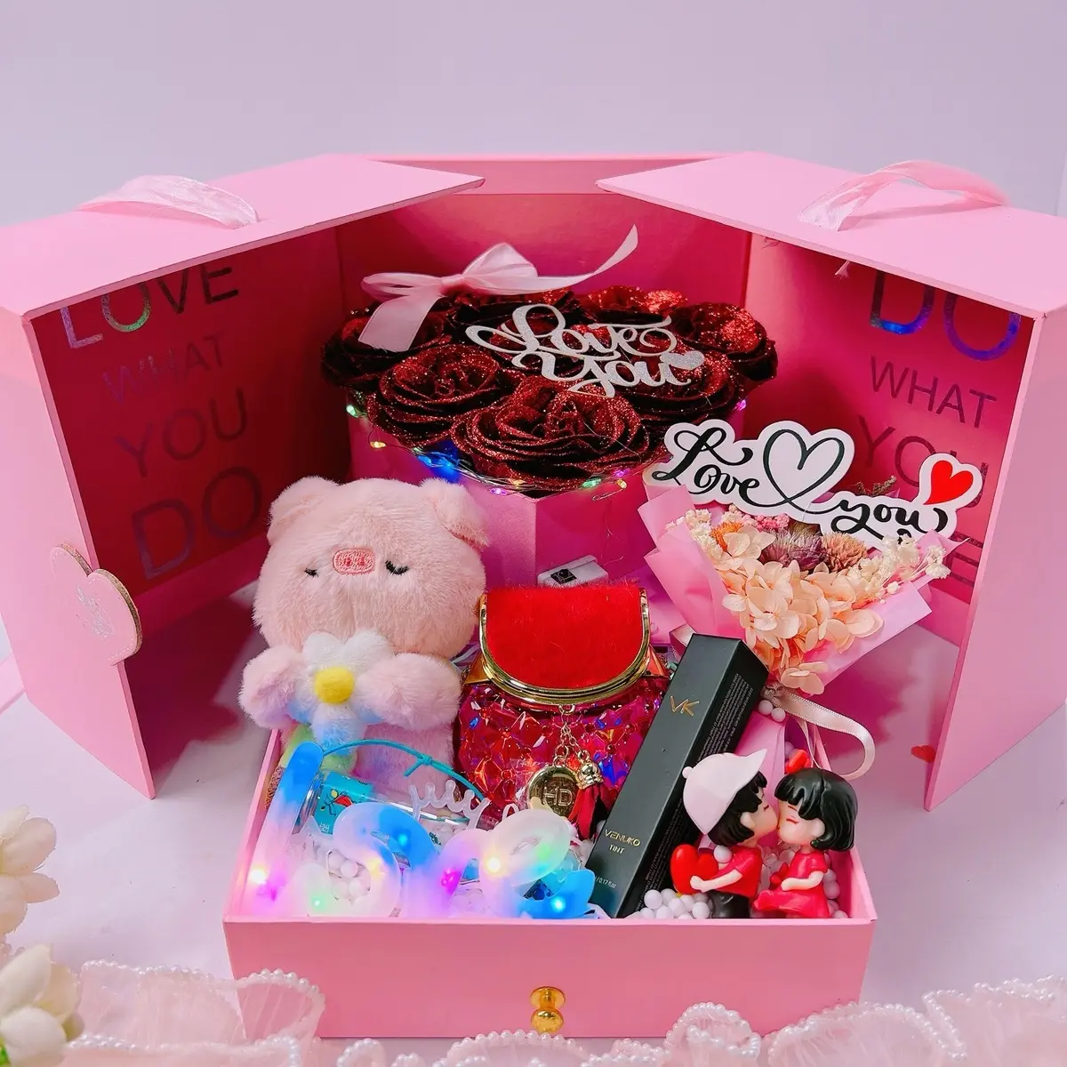 [ Ảnh Thật] SÉT QUÀ TẶNG  - VIP A.03 [ Quà tặng nước hoa Charme HD 65ml - Son Hàn Quốc  ] Chính hãng- Kèm Socola trái tim - Thiết Kế Hộp Quà Tình Yêu Y Hình