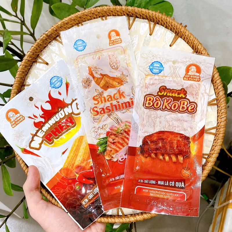 COMBO Tổng hợp bịch 30 gói Snack ăn cùng Bà Tuyết - Nem Phên, Bò KOBE, Snack Sashimi