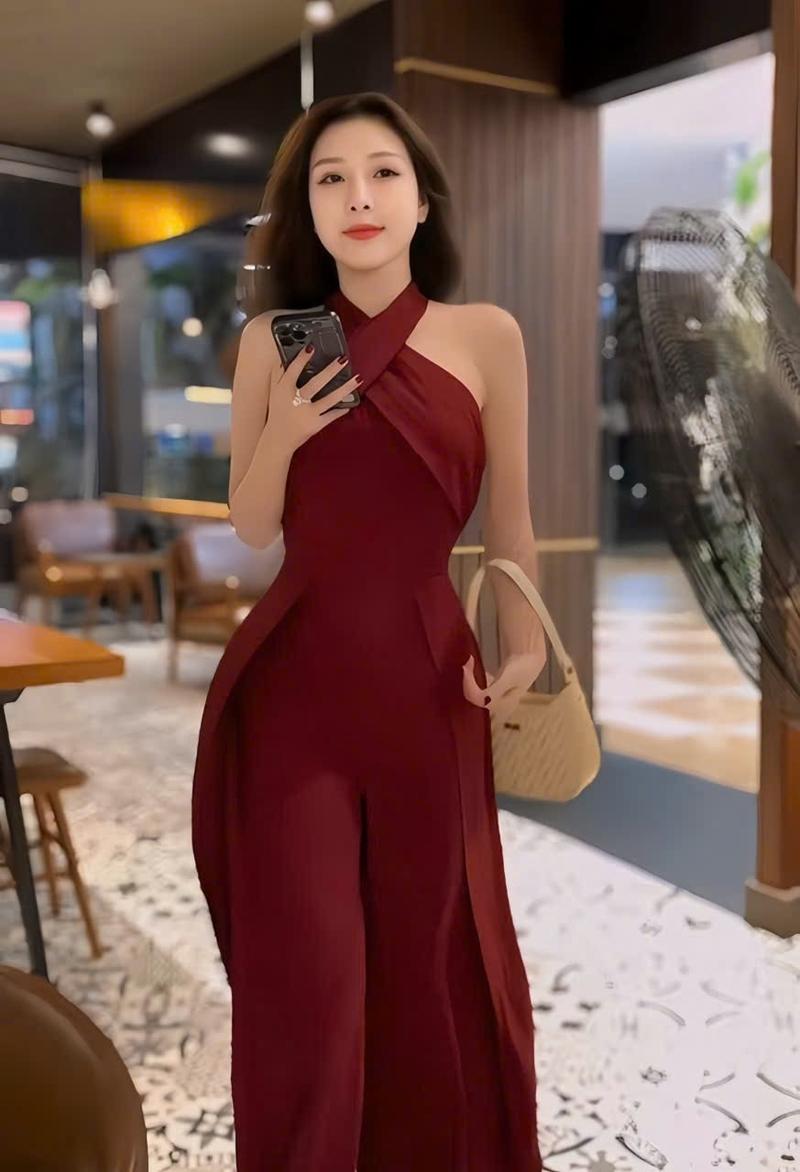 Product Introduction of Jum cổ yếm ống rộng đắp tà, đi chơi, cafe bạn bè, du lịch vải mango mềm mịn có mút ngực 2 size M L Ong Kem vm39 7