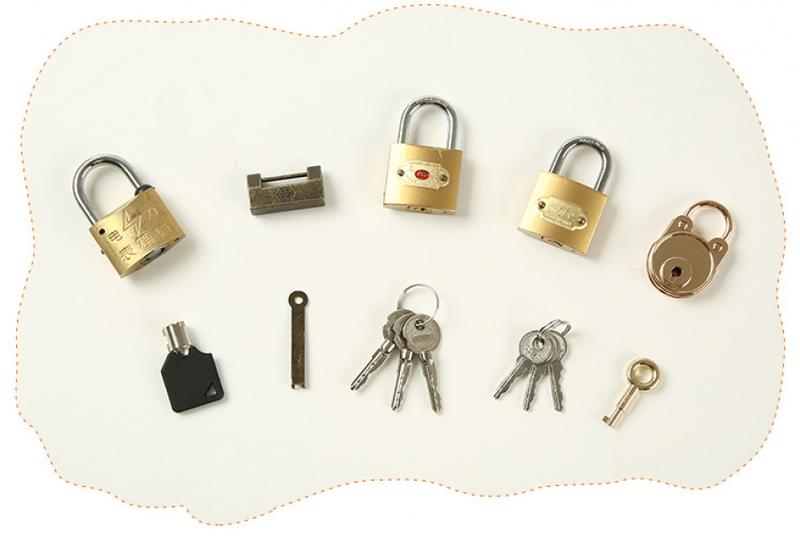 Product Introduction of Montessori Teaching Aids Imitation Copper Lock Unlocking Game Learning Unlocking Key Montessori Daily Life Family 26