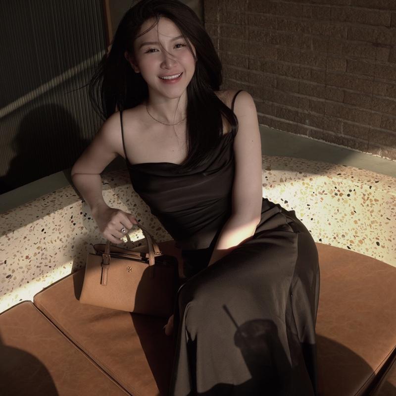 | Lunie Dress | Đầm Lụa Dài Xếp Ly Không Xẻ Tà Không Mút