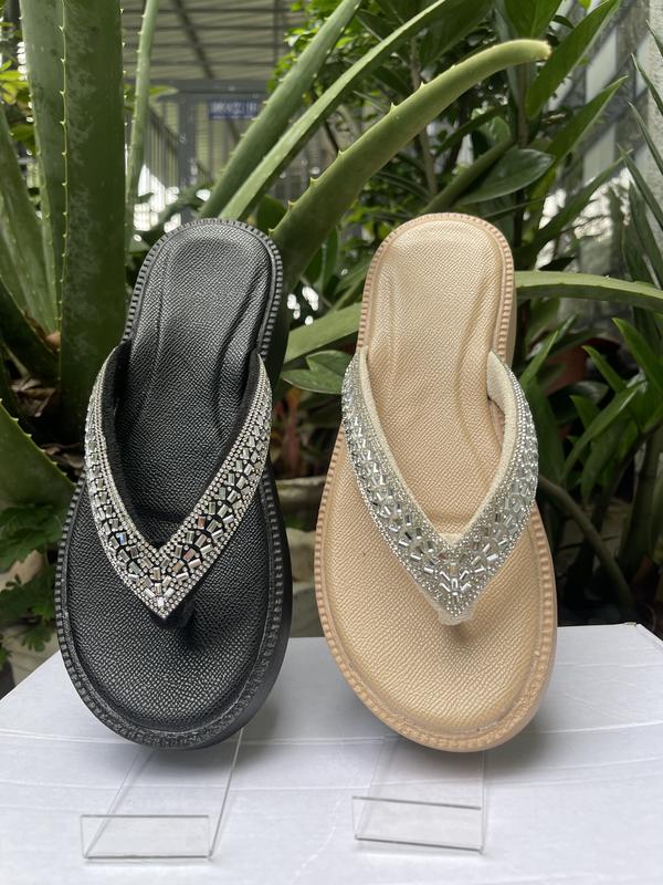 (Form rộng nên đi lùi size nhé) Dép nữ quai ngang bánh mì đế 4-5cm siêu nhẹ màu đen và kem siêu HOT cá tính( đi lùi size nha mọi người Size to nha) DéP Shoes