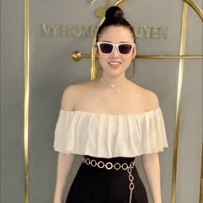 Jumpsuit ngắn Nữ trễ vai phối tơ  Mã K9 Jum Nữ Women Kem