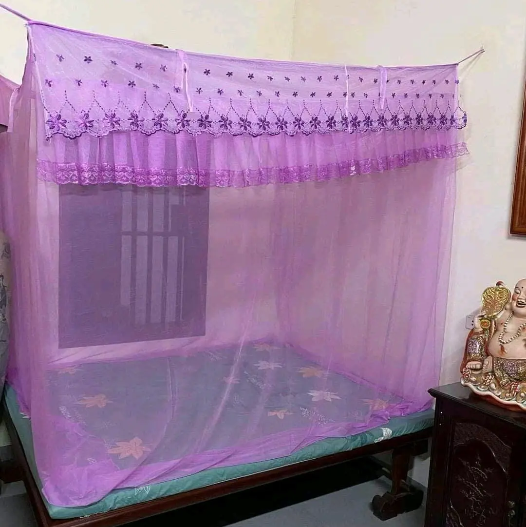Mùng Giăng Dây hay gọi là  Màn Dây Chống Muỗi Chống Côn Trùng Cắn.Chất Liệu Tuyn Lạnh.Mềm Mịn Thoáng Khí (đầy đủ kích thước và có đủ các màu)có Diềm Thêu 2 tầng như hình