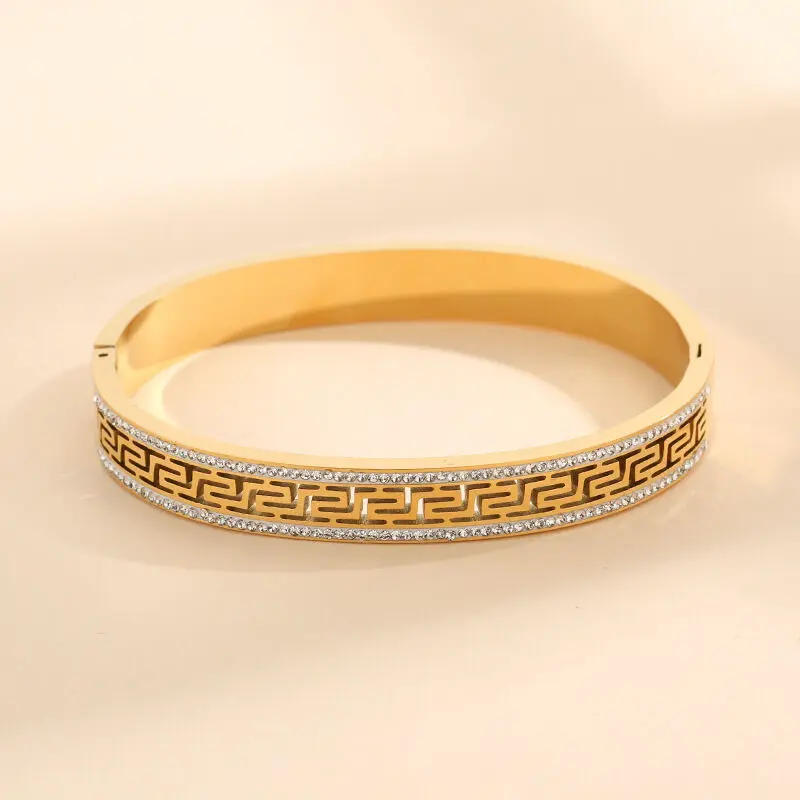 Yuki's Fashion Retroflex Pattern Hollow-out Bracelet Titanium Steel Bangles for Woman Fashion Accessories Party Jewelry Gifts