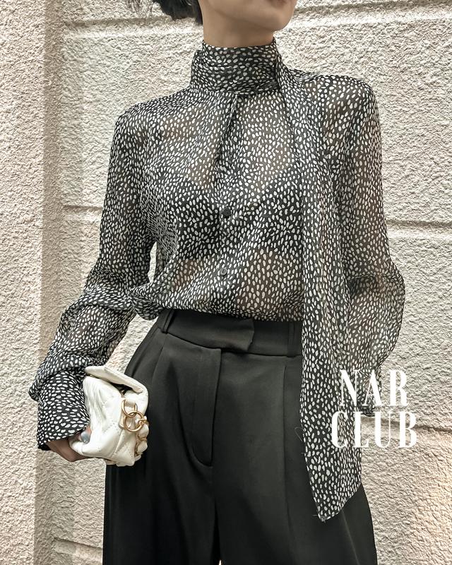Áo sơ mi Starry Blouse - áo tơ sang trọng hoạ tiết chấm bi 3